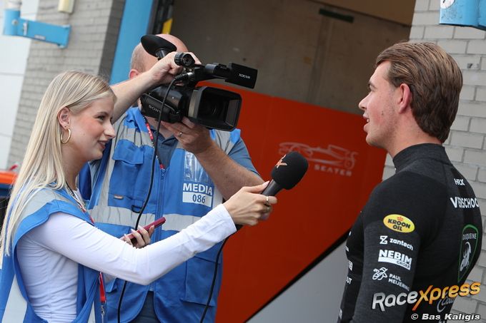 #RaceXpress Celine Boerboom namens RaceXpress.nl interview met Richard Verschoor