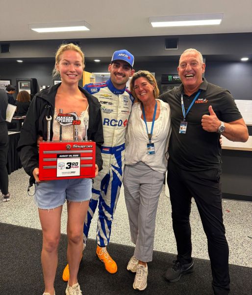 Rinus Veekay van Kalmthout and family HAPPY