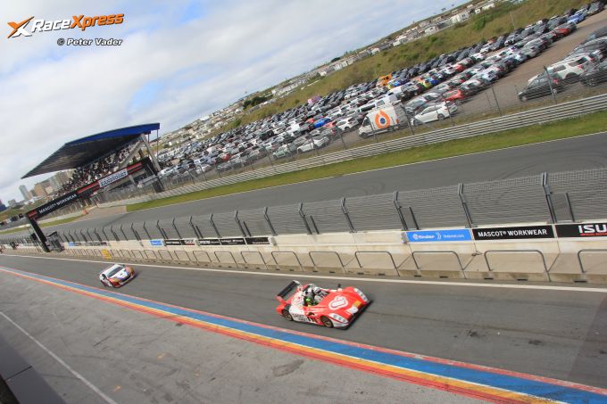 Trophy of the Dunes Supercar Challenge 2026 Circuit Zandvoort pitstraat tribune