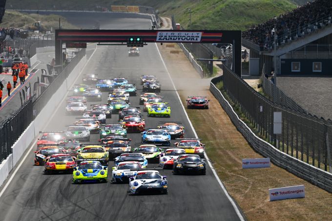 Vijf titelkandidaten, minder dan tien punten verschil: Zandvoort maakt zich op voor een weekend vol GT-spektakel