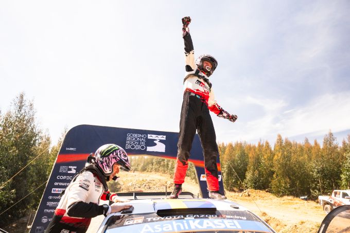 Oliver Solberg herleeft in Chili en ziet zijn titeldroom na derde WRC-zege plots weer helemaal opleven