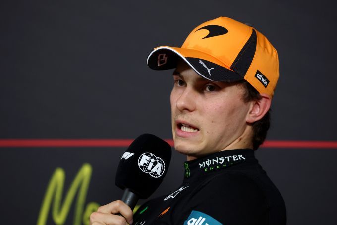 Oscar Piastri worstelt met vorm, terwijl McLaren-teamgenoot Lando Norris doorpakt in het F1-kampioenschap