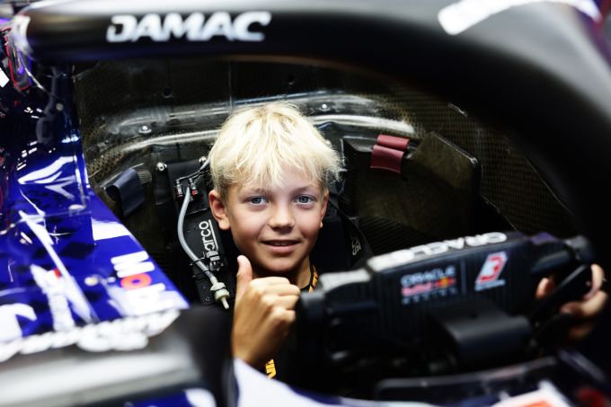 Max Verstappen ziet toekomst in Raikkonen-telg: jonge Robin krijgt Red Bull-kans en maakt indruk met veelzijdigheid