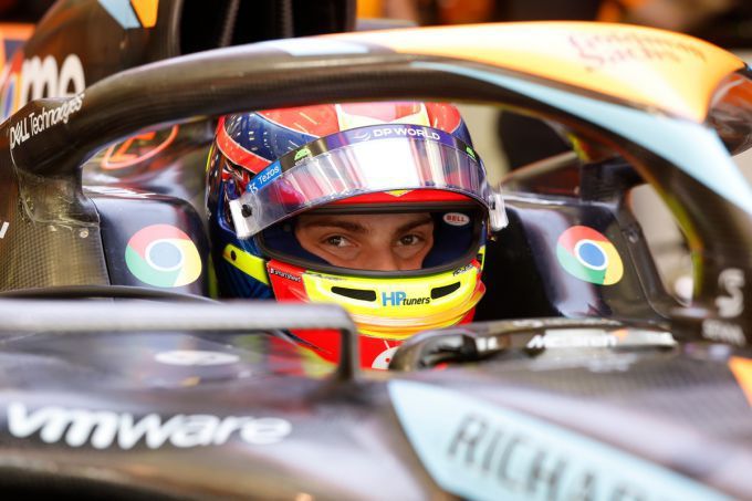 Oscar Piastri F1 McLaren foto 4