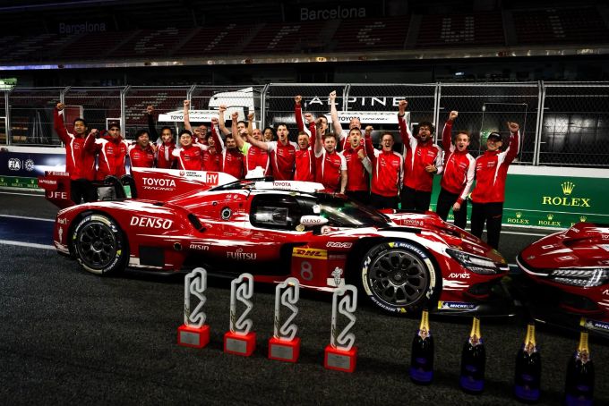FIA WEC 6 Hours of Barcelona Toyota constructors world champion Nyck de Vries foto 3