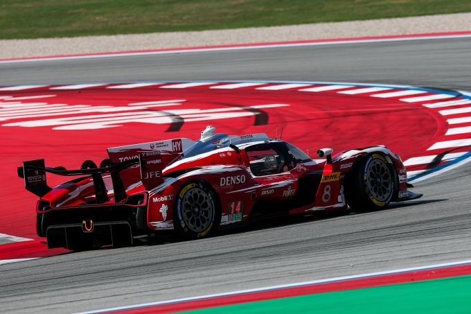 FIA WEC 6 Hours of Barcelona Toyota constructors world champion Nyck de Vries foto 7