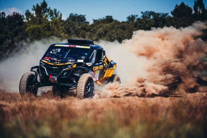 Mitchel van den Brink pakt podium en volle punten in Portugal