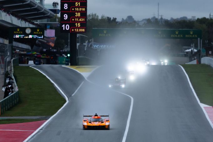 Genesis FIA WEC @  Circuit de Barcelona-Catalunya foto 5